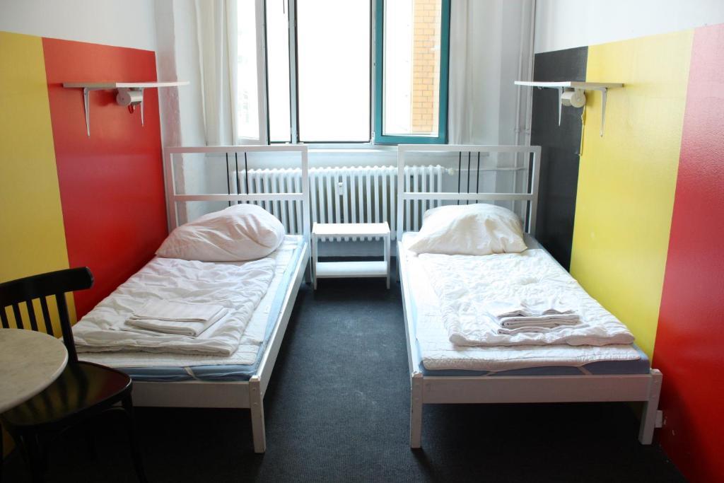 Baxpax Kreuzberg Hostel Berlin Rum bild