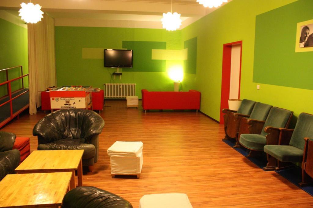 Baxpax Kreuzberg Hostel Berlin Exteriör bild