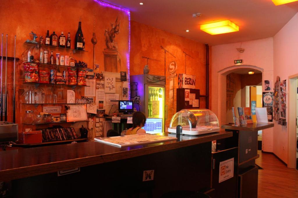 Baxpax Kreuzberg Hostel Berlin Exteriör bild